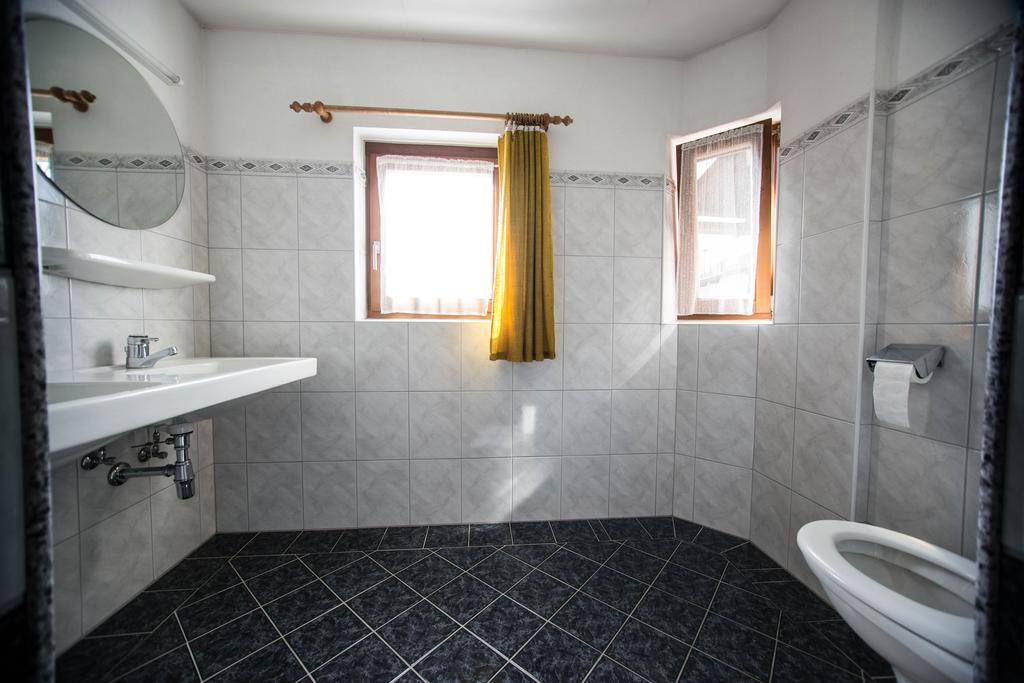 Appartement Winkler Вайдринг Номер фото